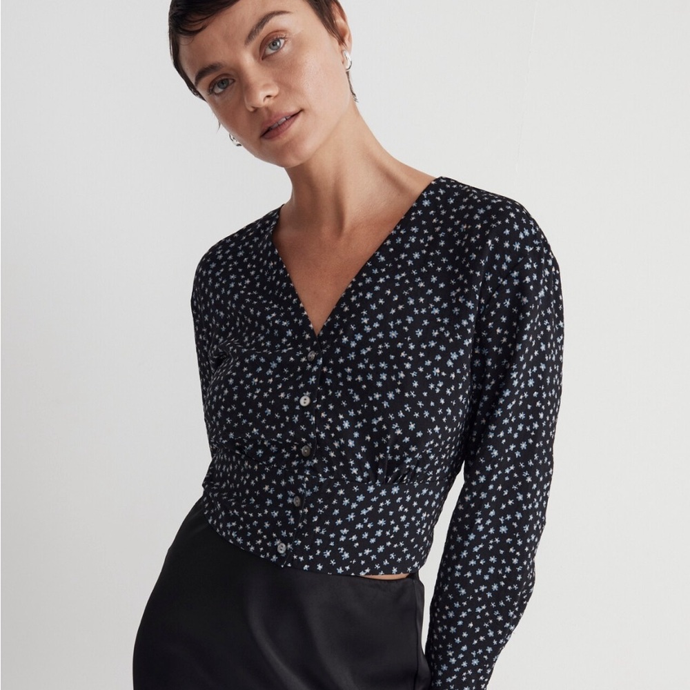 Madewell V-Neck Button-Front Shirt - Picture 2 of 3